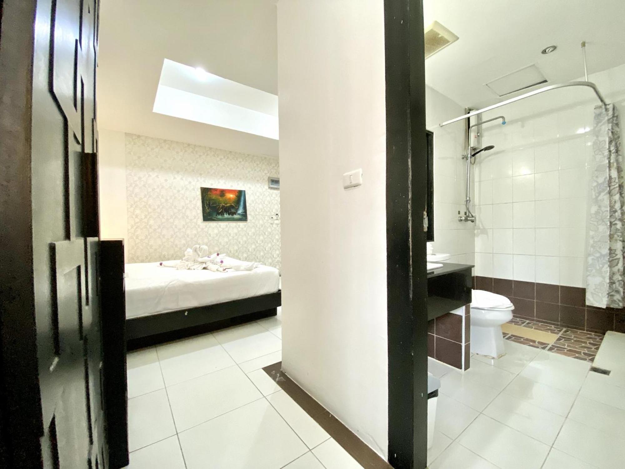 Beachwalk Patong 외부 사진