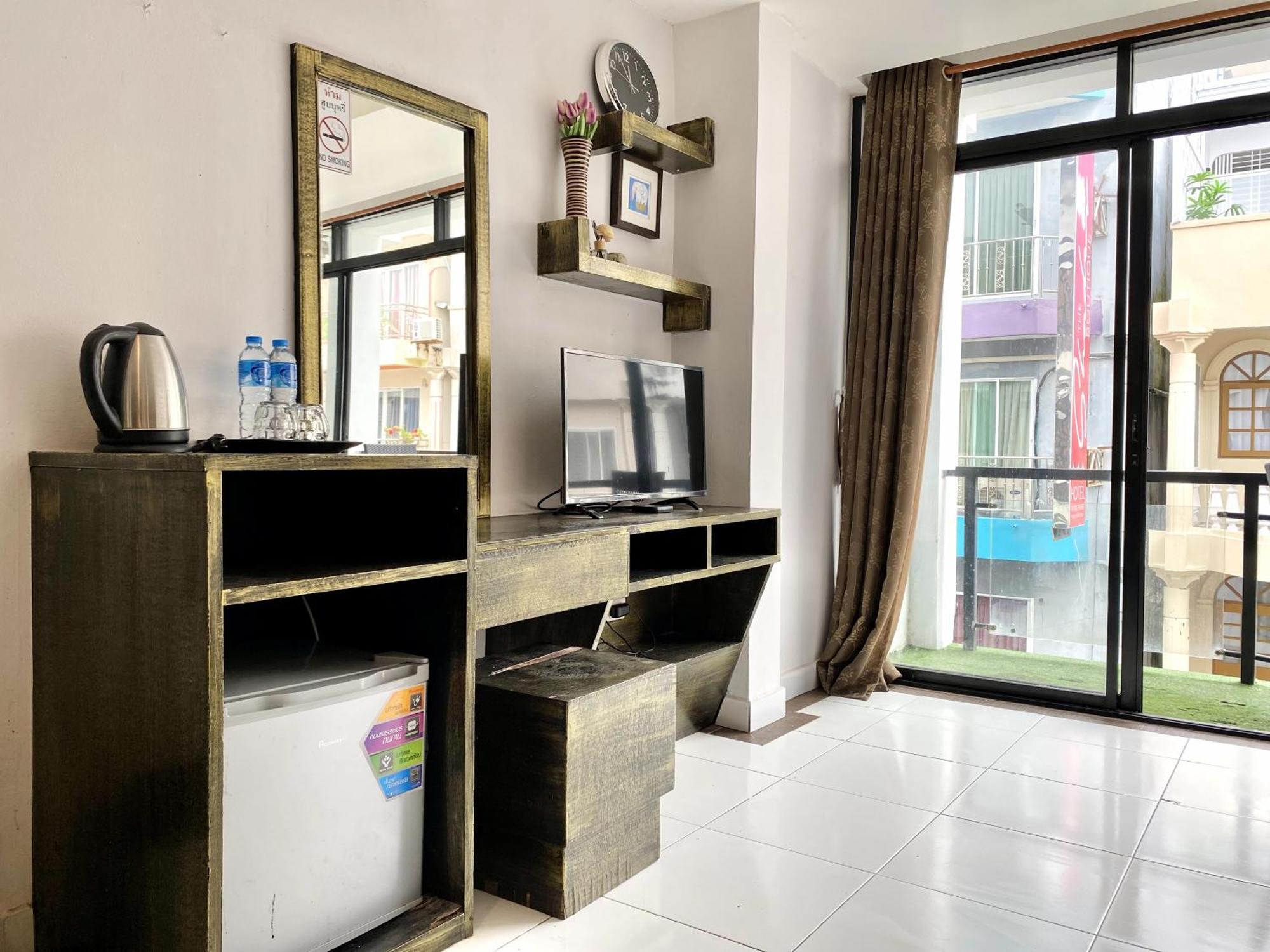 Beachwalk Patong 외부 사진